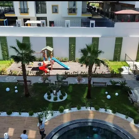 Ocean - Luxury, Comfort & Pool Views アパート *